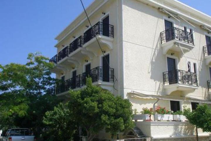 Hotel 7 of 20