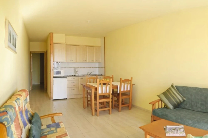 Room 5 of 13
