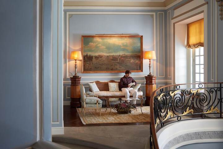Hotel Interior 7 of 232