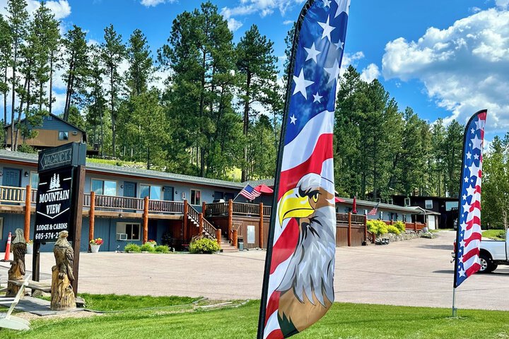 Mountain View Lodge & Cabins