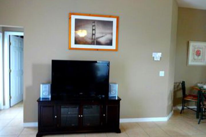 Room 32 of 43