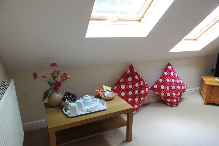 Room 4 of 14