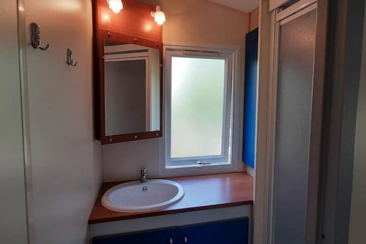 Room 35 of 72