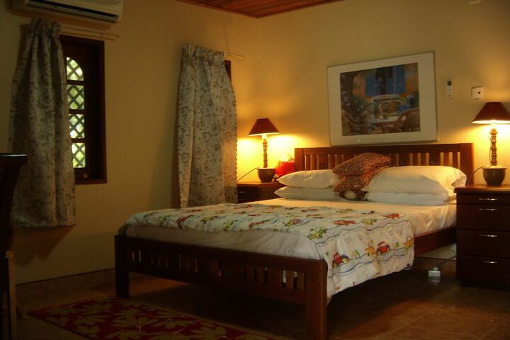 Room 2 of 30