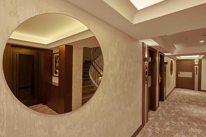 Hotel Interior 22 of 113