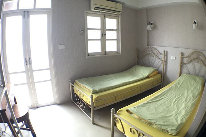 Room 22 of 71