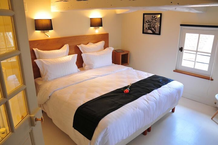 Room 30 of 110