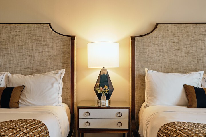 Premier 2 Queen Beds (2 of 8)