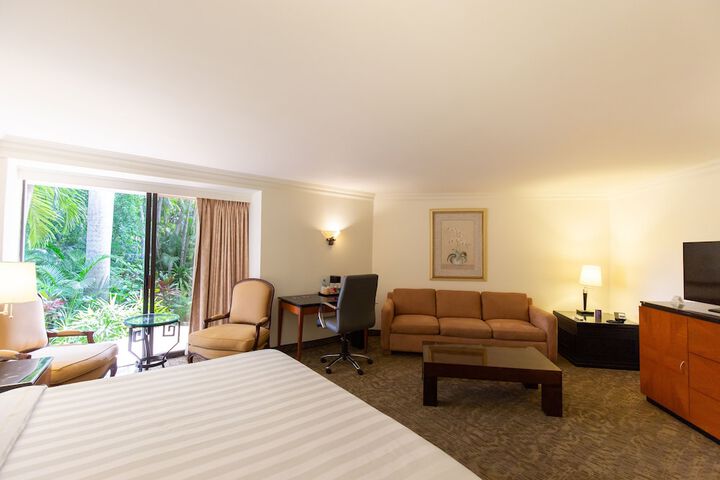 Room 10 of 156