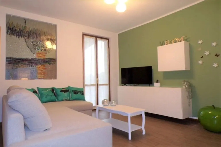 Room 4 of 15