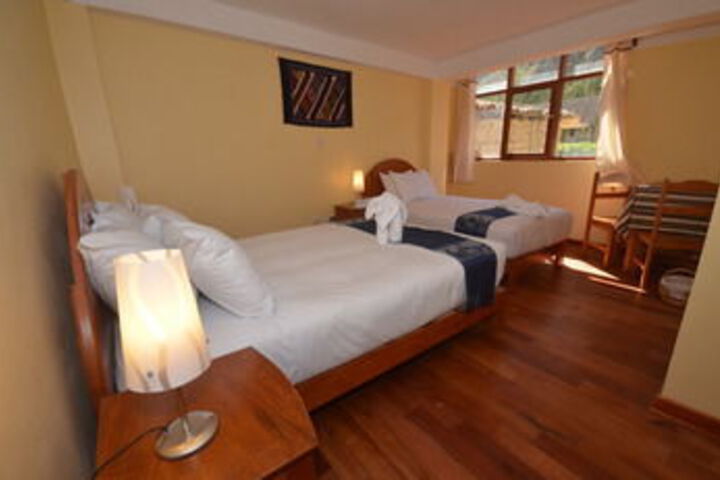 Room 16 of 37