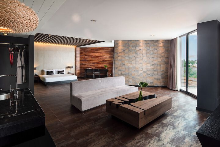 Room 34 of 89