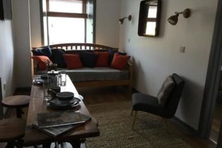 Room 10 of 10