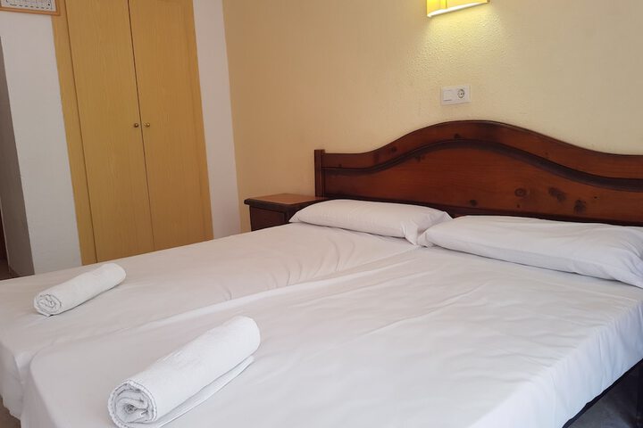 Room 14 of 49