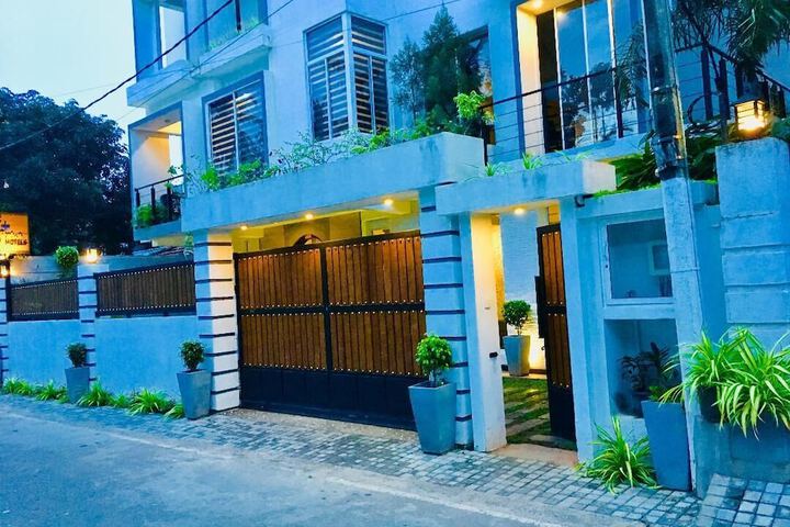 8PlusMotels