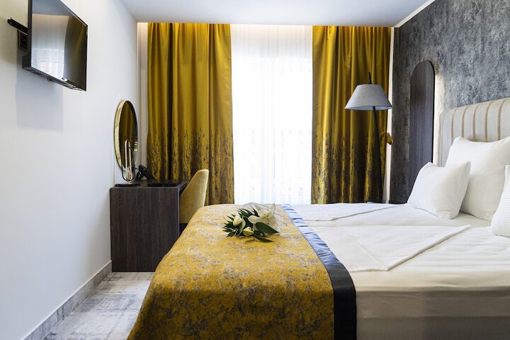 Room 30 of 70