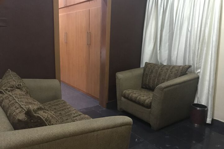 Room 7 of 15