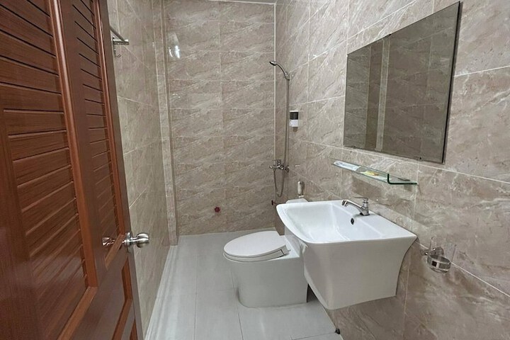 Room 14 of 17