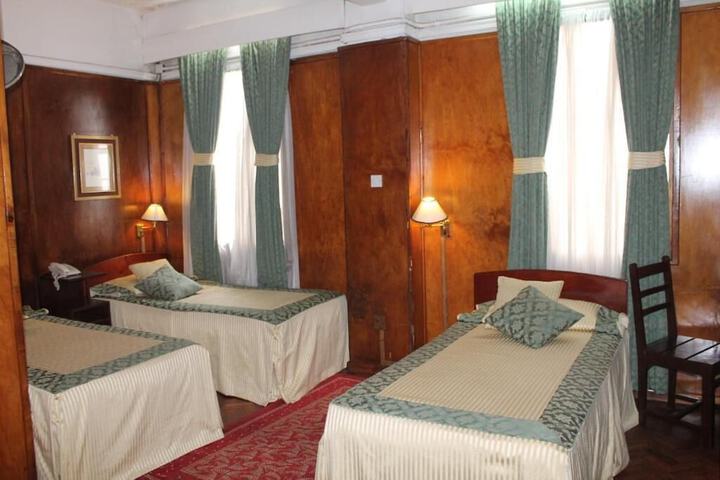 Room 8 of 43