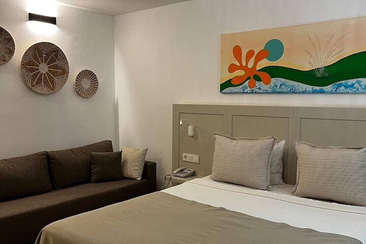 Room 10 of 71