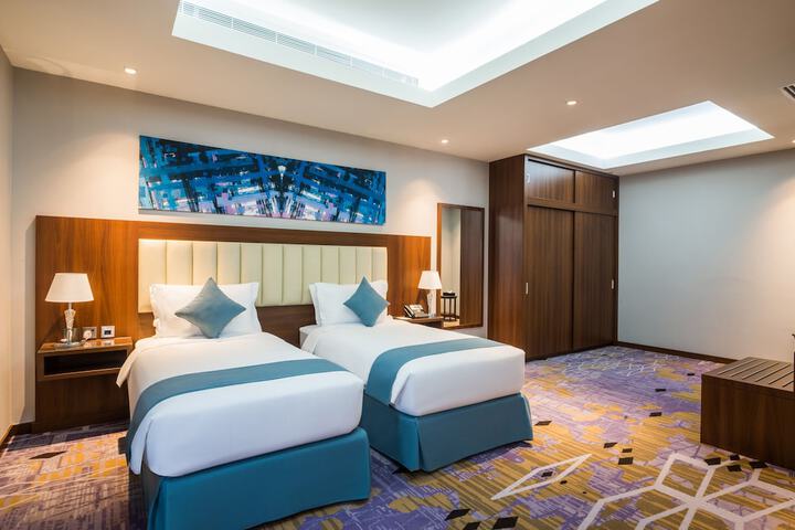 Room 18 of 42