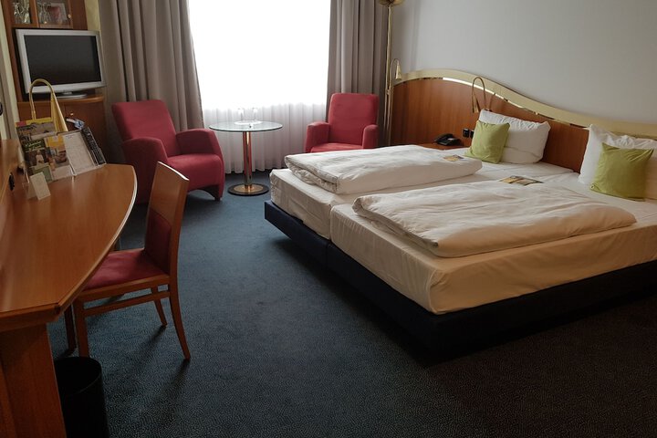 Room 7 of 46