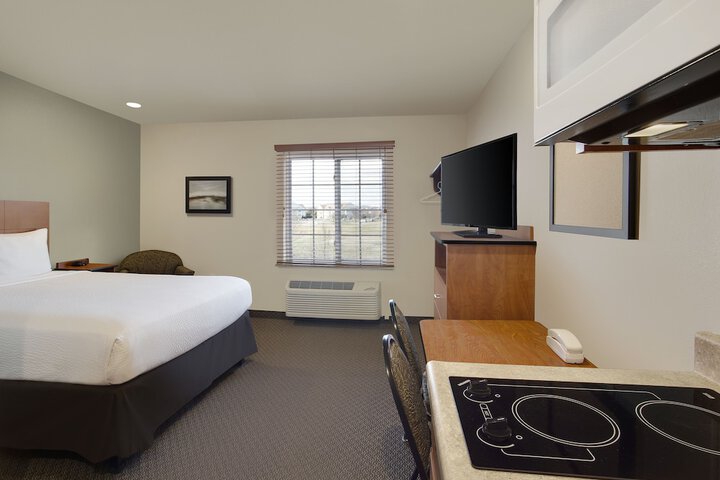 Queen Bed Accessible (9 of 10)
