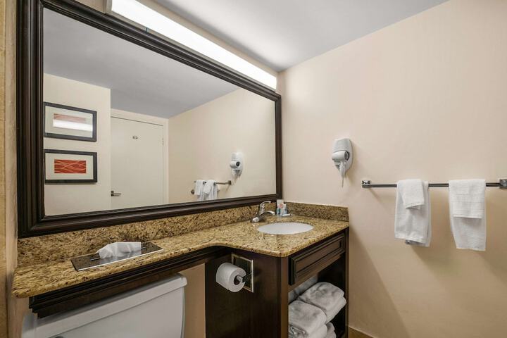 2 Double Beds City View (11 of 11)
