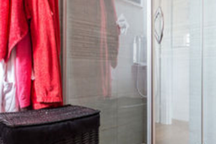 Room 43 of 260