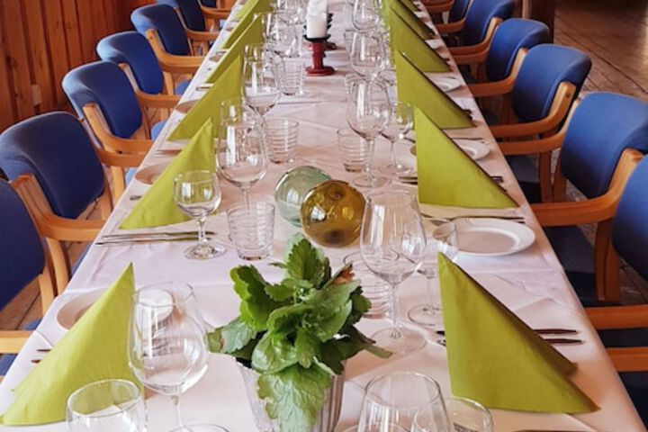 Dining 11 of 25