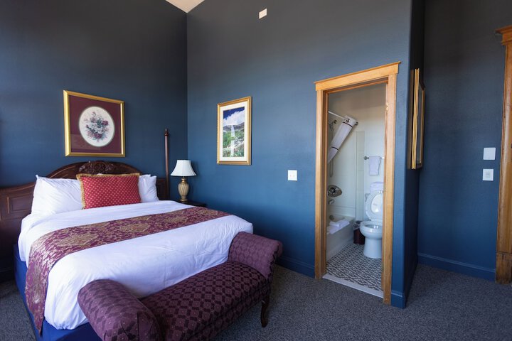 Room 63 of 120
