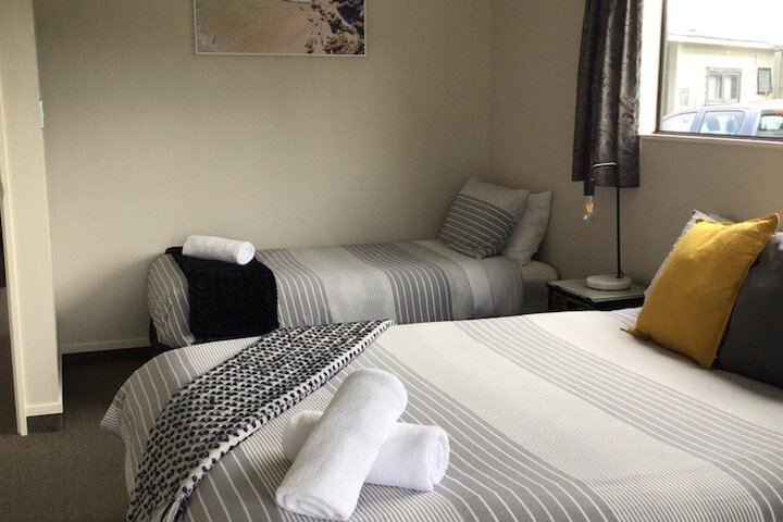 Room 13 of 42