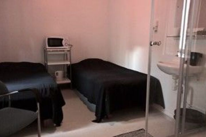 Room 7 of 14