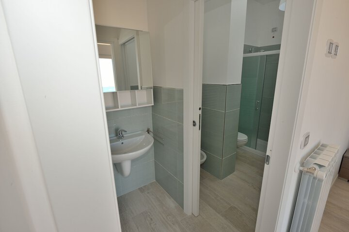 Room 20 of 26