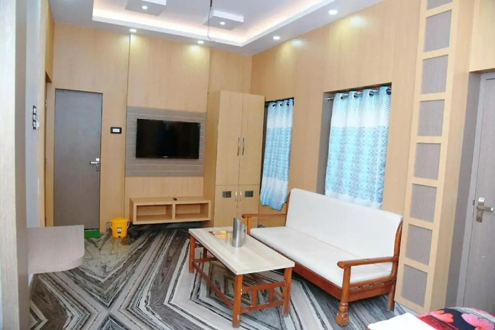 Room 2 of 9