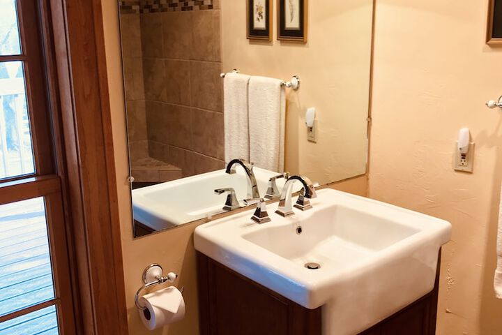 Room 35 of 52