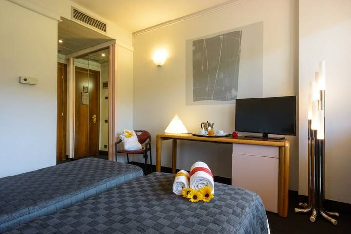 Room 29 of 61