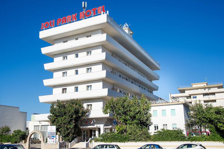 Hotel 62 of 62