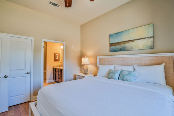 Room 5 of 25