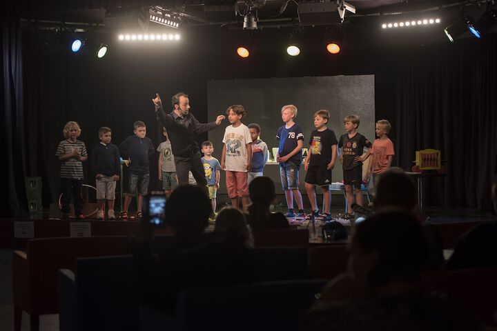 Childrens Activities 120 of 196
