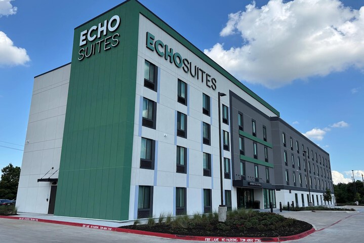 ECHO Suites Extended Stay by Wyndham Houston Pasadena Fwy Pl in Pasadena, TX