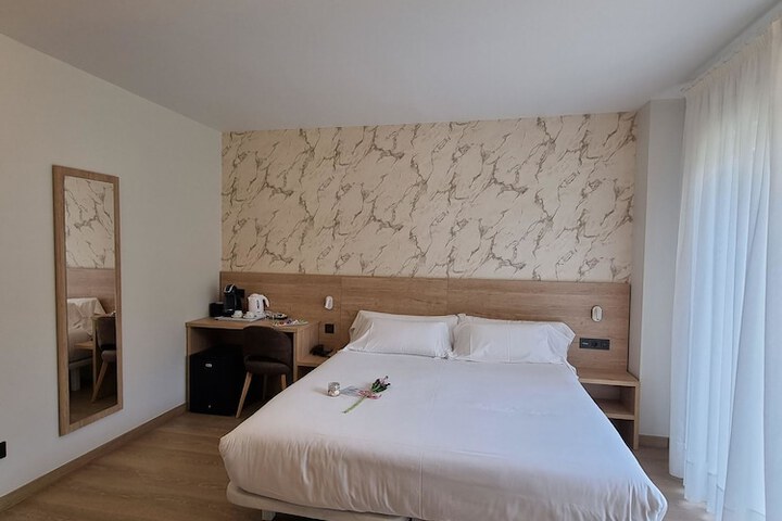 Room 37 of 122