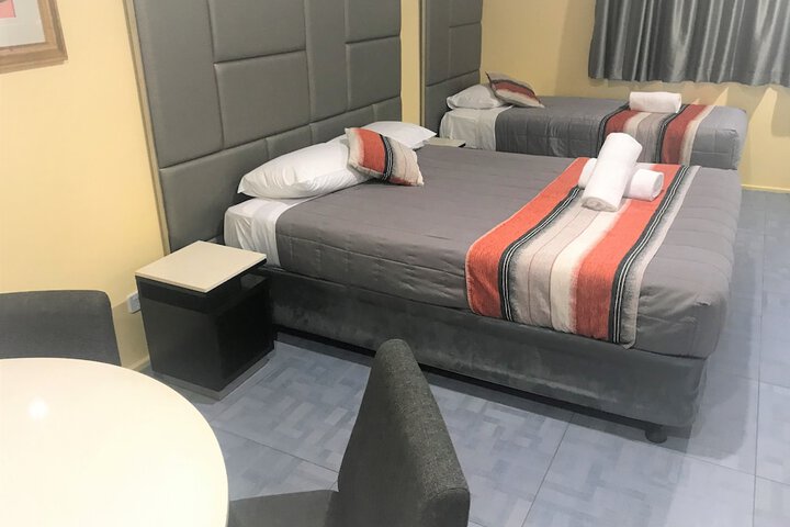 Room 37 of 99