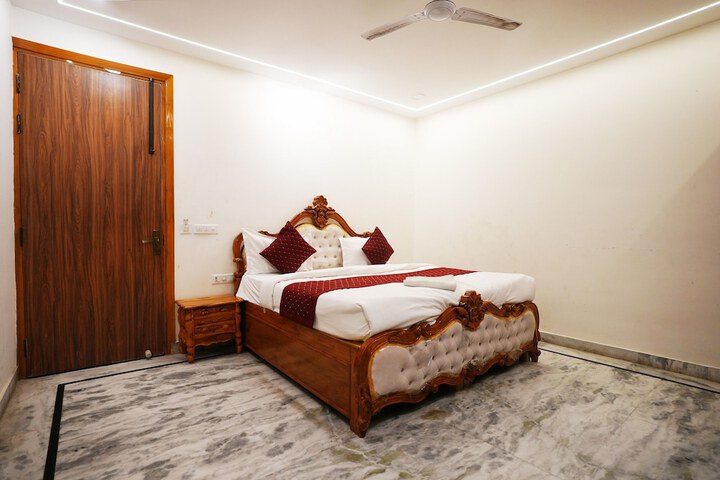 Room 21 of 43
