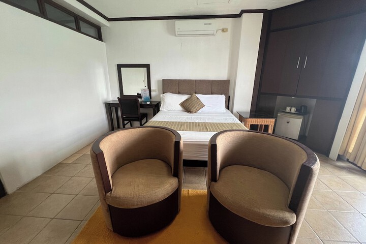 Room 20 of 68