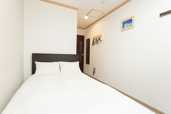 Room 17 of 55