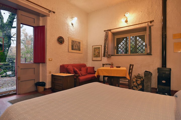 Room 12 of 37