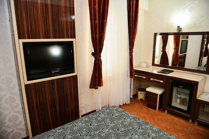 Room 7 of 40
