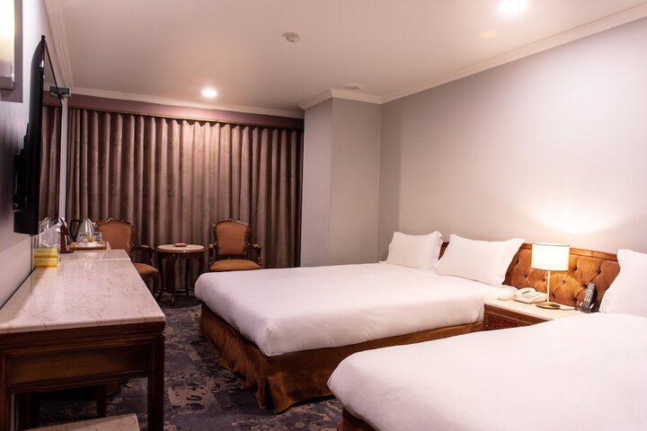 Room 12 of 63