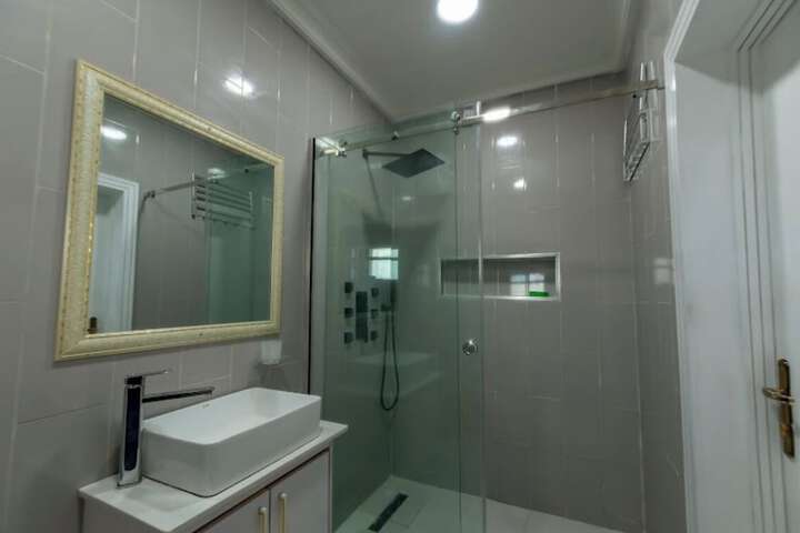 Room 7 of 15